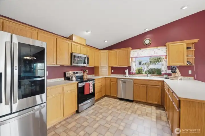 All kitchen appliances stay. Brand new microwave and dishwasher. Newer high-end refrigerator.