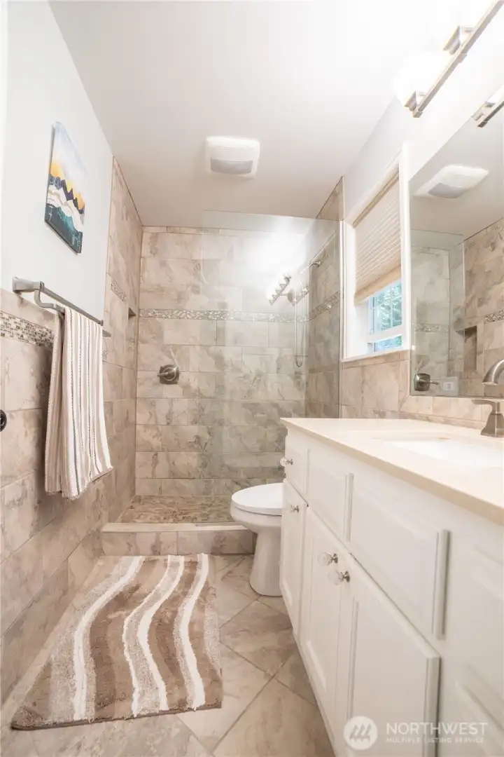 Master bathroom Master bathroom