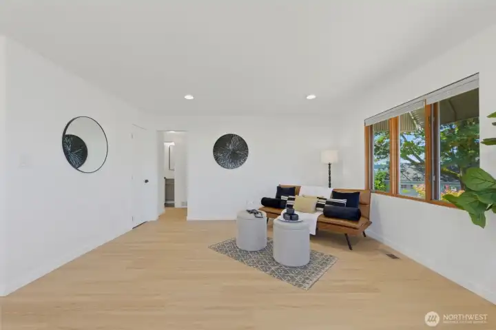 Room to relax and entertain! Room to relax and entertain!