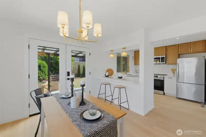 Entertaining is made easy with the breakfast bar and updated kitchen! Entertaining is made easy with the breakfast bar and updated kitchen!