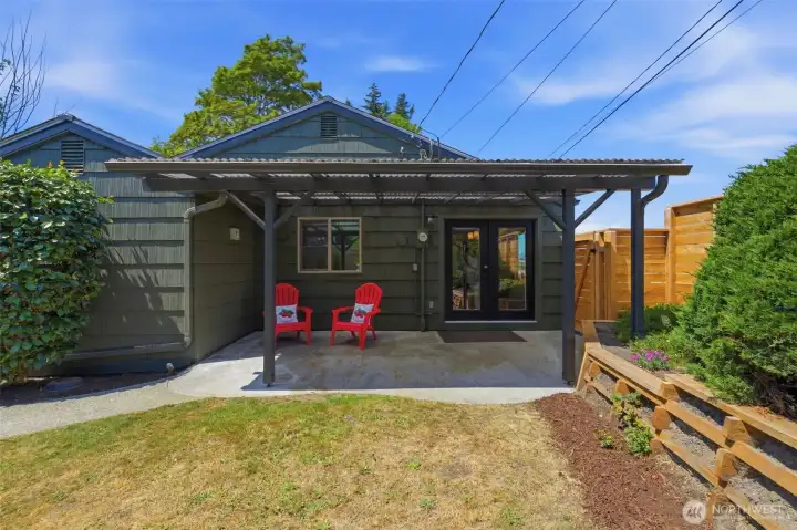 Enjoy your backyard oasis! Enjoy your backyard oasis!