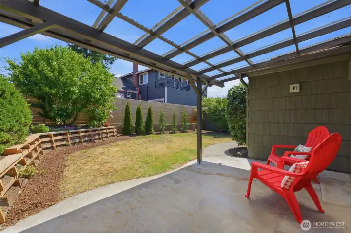 Fully-fenced backyard! Fully-fenced backyard!
