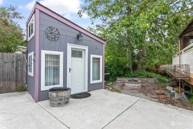 "She shed"/Kid's playhouse/Art studio...the options are endless