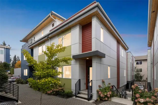 Modern end-unit townhome