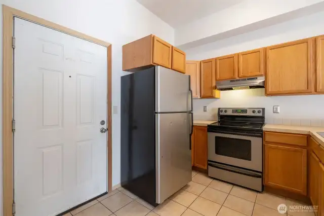 Welcome home to this open, inviting entryway!