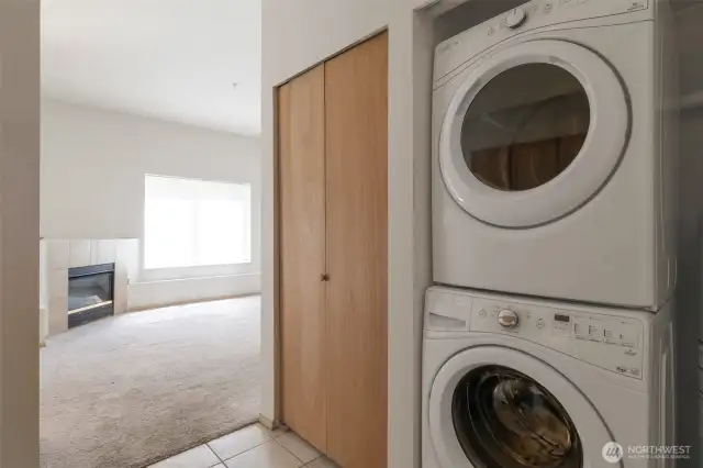 Fill-size, in-unit laundry!