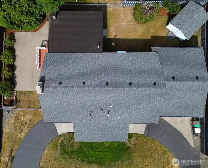 Roof under warranty, 5 yrs old