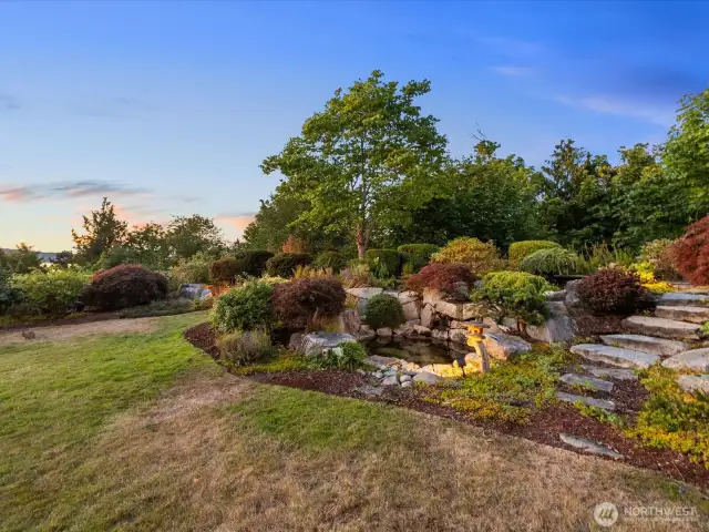 Custom Landscape Lighting.