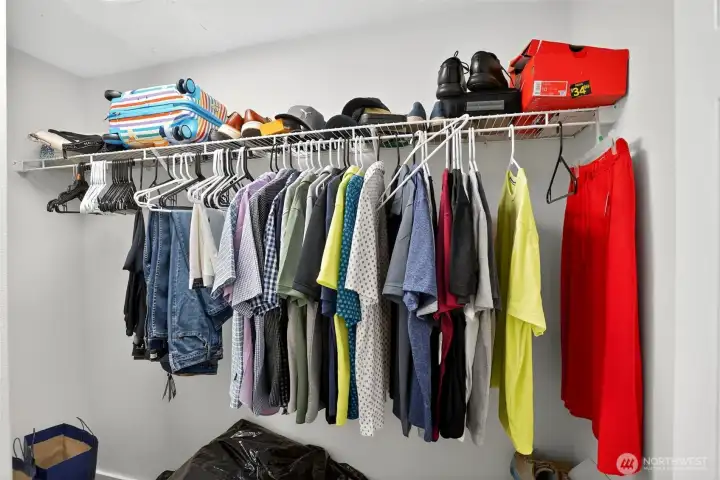 Master Walk In Closet