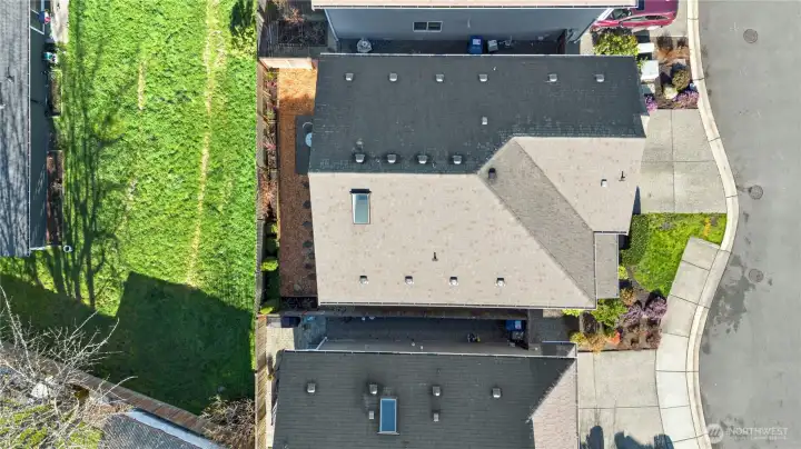 Top down view. HOA covers front yard landscaping.