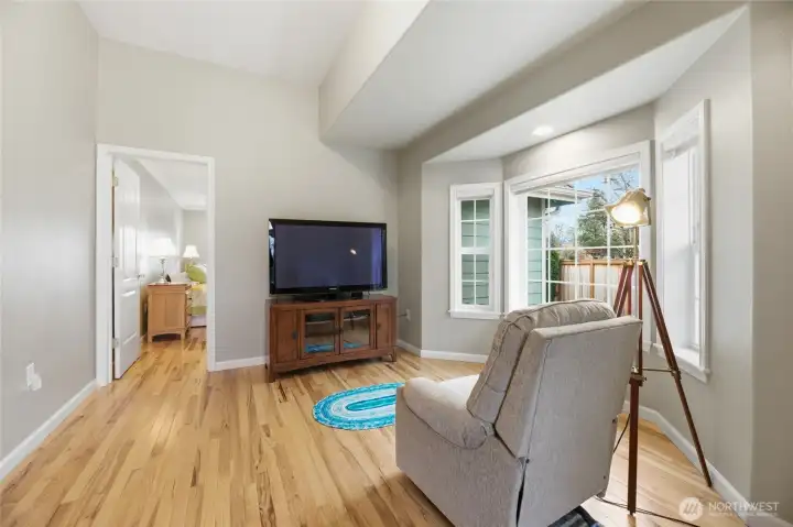 Small den outside of primary bedroom