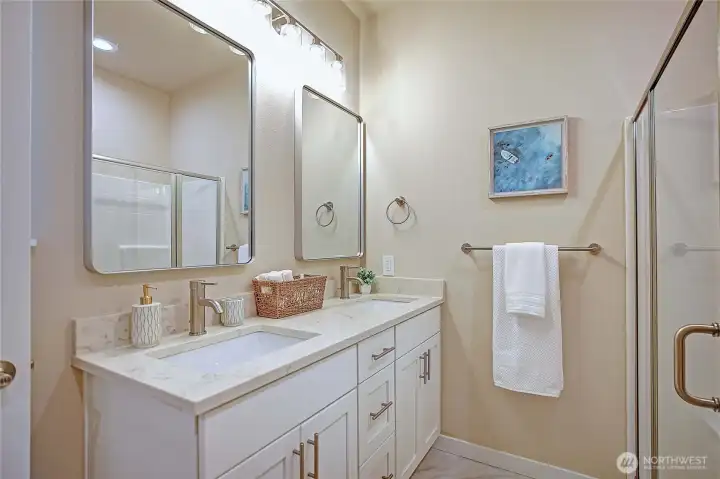 Staged Primary EnSuite