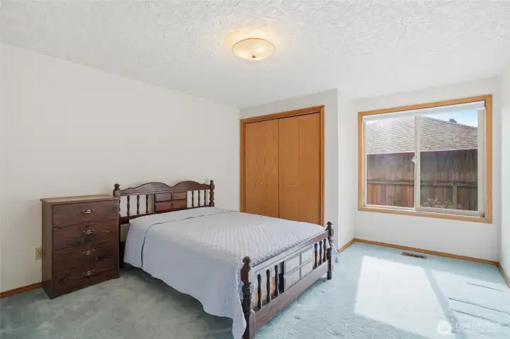 Second bedroom, closet, carpet