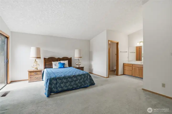 Primary Bedroom, ensuite