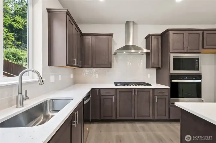 Enjoy the view while you do the dishes. Photo's are for representational purposes only. Colors and finishes may differ.