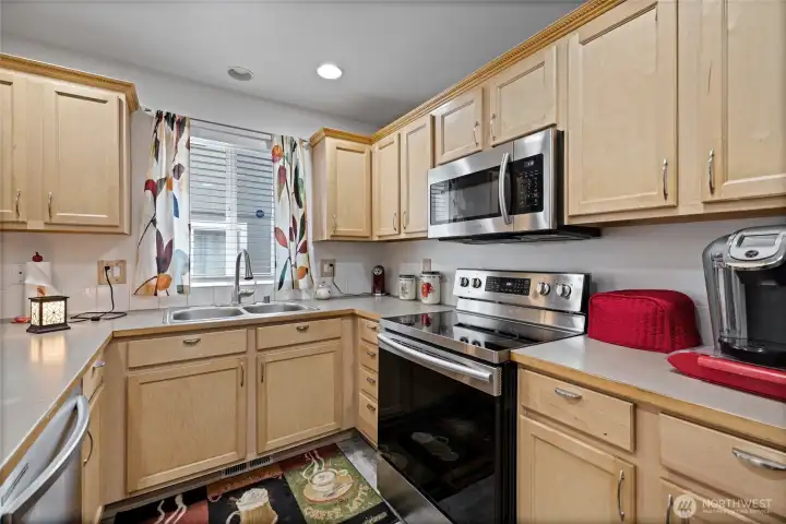 Kitchen newer stainless steel appliances