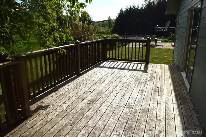 Deck off primary