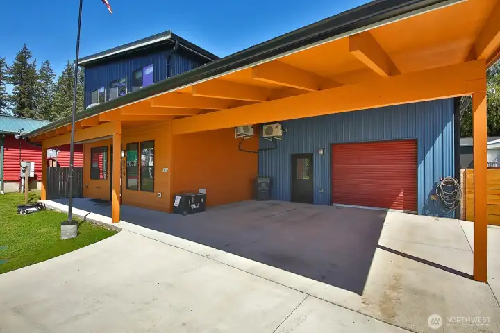 2 Car Garage & Carport Parking. 2 Car Garage & Carport Parking.