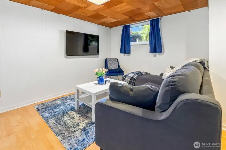Another look at the family room area.
