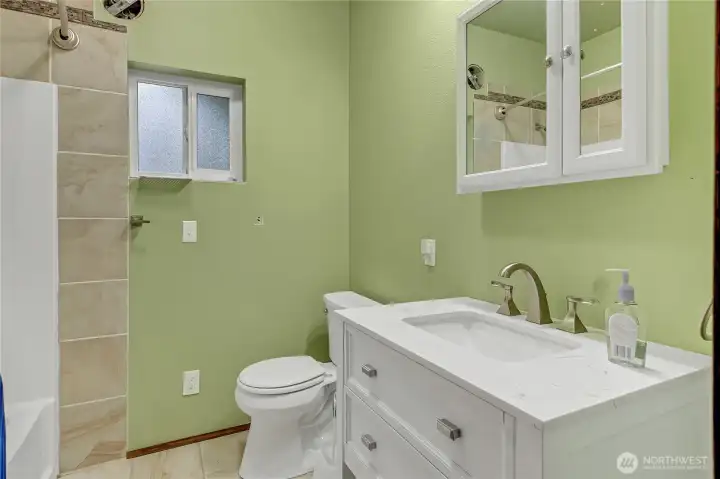 Main floor full bath