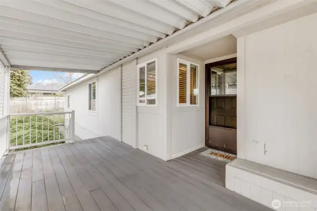 Covered patio with trex decking & latic for privacy