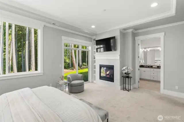 Gas fireplace in primary suite