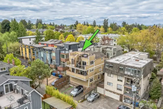 Parking spot highlighted in green