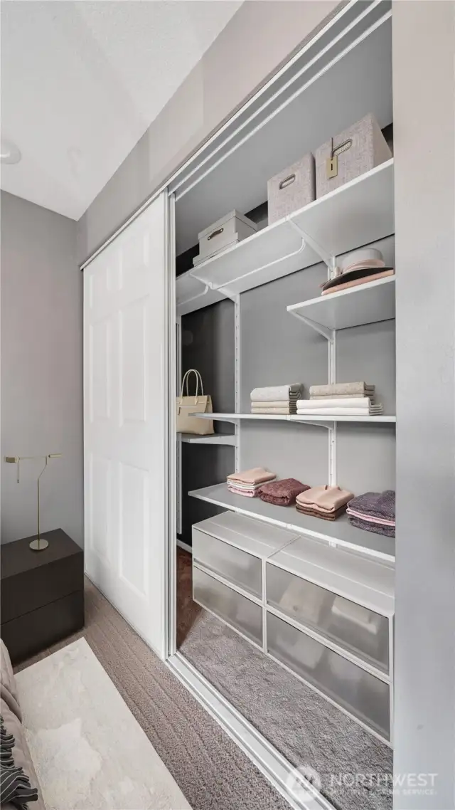 Closet2