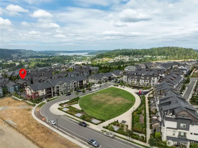 Distant views of Lake Sammamish highlight the townhome’s incredible location—nestled in the Highlands with natural beauty, parks, and trails all around.
