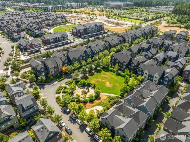 Enjoy the beauty of green space just steps from home—neighborhood parks in Issaquah Highlands offer open lawns, playgrounds, and peaceful walking trails, creating the perfect backdrop for outdoor living and community connection.