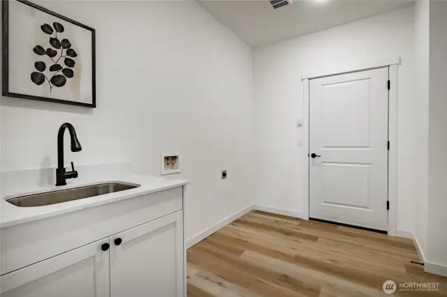 Photos shown are of a similar floor plan previously built in a different neighborhood (The Ridge in Blaine). Finishes and features may vary. Some items pictured reflect buyer-selected upgrades which are not included in the base price and may be added at an additional cost.