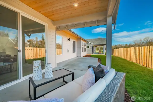 Photos shown are of a similar floor plan previously built in a different neighborhood (The Ridge in Blaine). Finishes and features may vary. Some items pictured reflect buyer-selected upgrades which are not included in the base price and may be added at an additional cost.