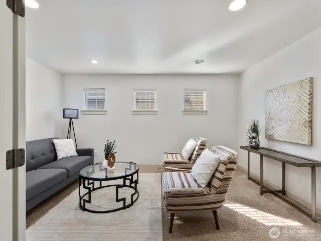 Another view of the bonus room