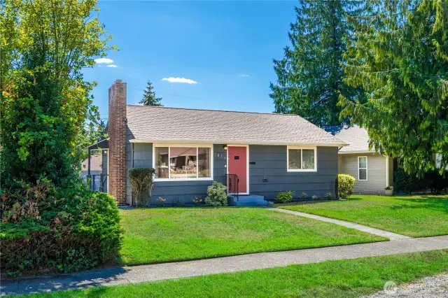 Adorable 1story Craftsman with all the right updates