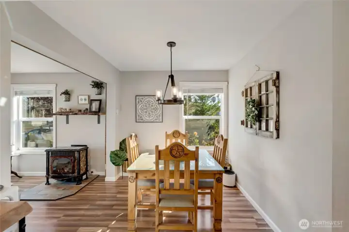 Cozy Gas stove puts out good heat…