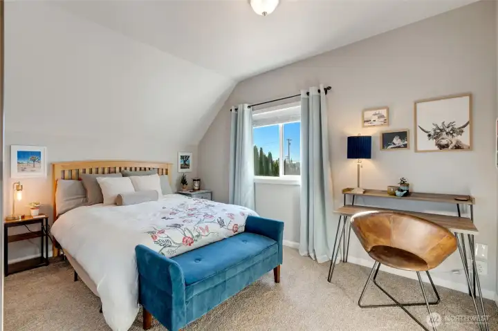 Upstairs guest bedroom #2.