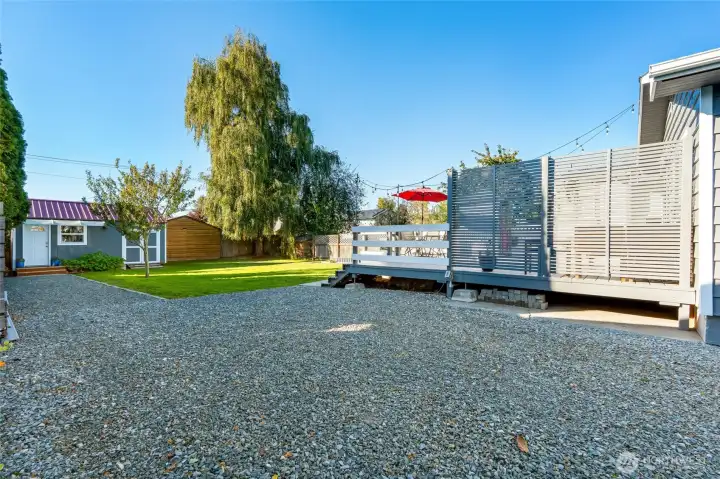 New gravel, new gated entry with lots of parking space for boats, RV, etc!