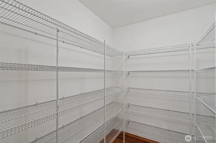 Kitchen pantry