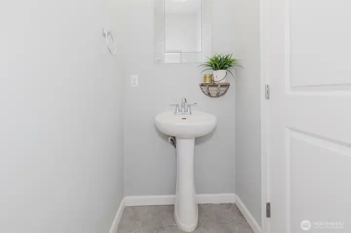 Downstairs 1/2 bath