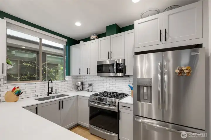 The refrigerator gives automatic ice and filtered water.