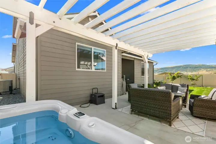 Hot Tub Included in sale