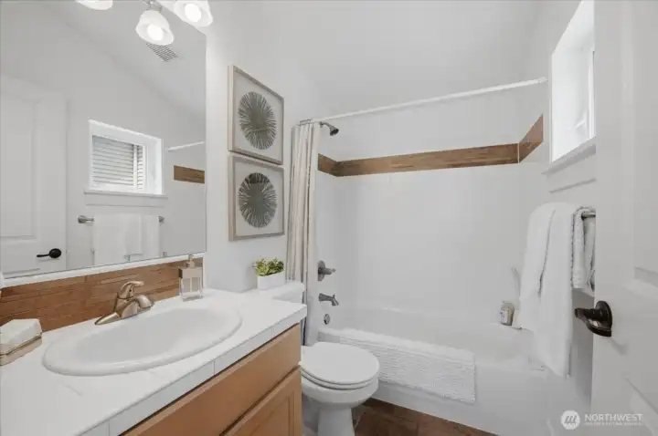 Primary suite 2 full bath Primary suite 2 full bath