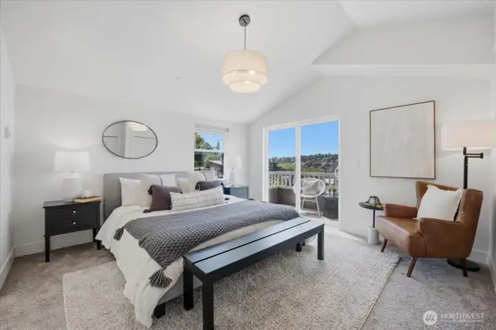 Main Primary Suite Main Primary Suite