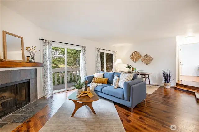 Popular open floorplan with living /dining entertaining.