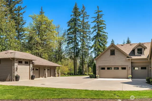 3 car garage attached to the home. Additional seperate 3 car garage/shop.