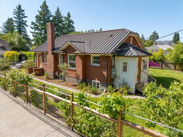 Enter into the enclosed front porch, or come in the back door into the enclosed back porch!