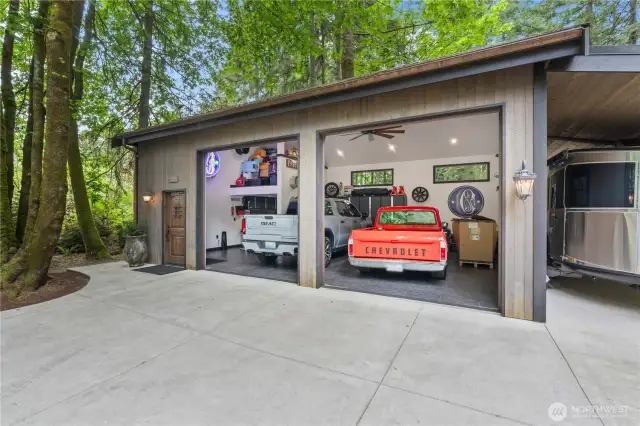 l1 of 2 lower garages