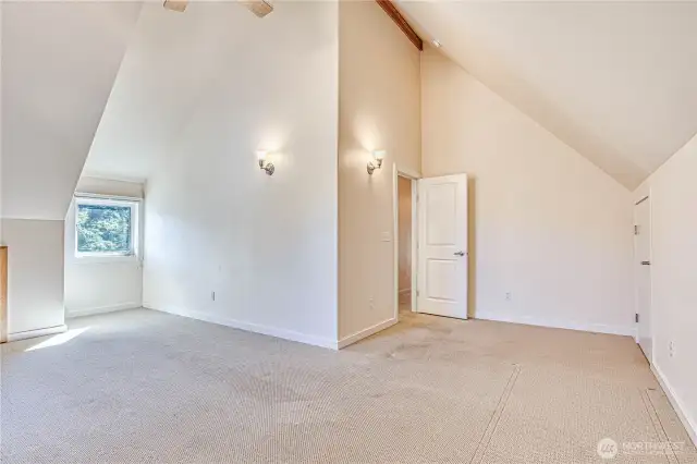 Upstairs bonus room