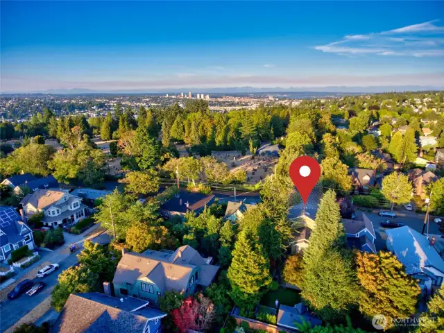 And so close to the University of Washington, Ballard, Wallingford, and Fremont!