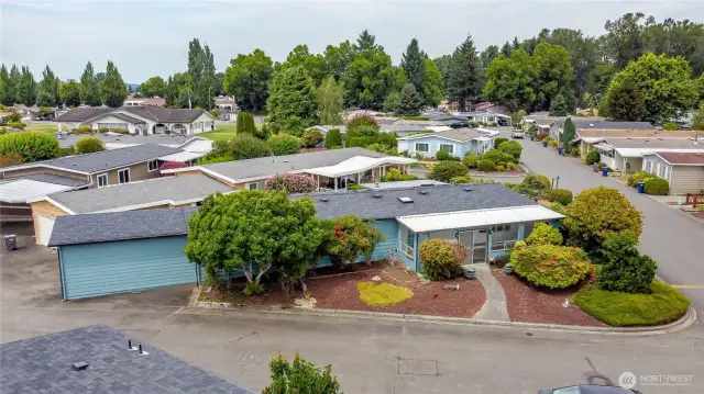Great corner lot in Cul-de-sac